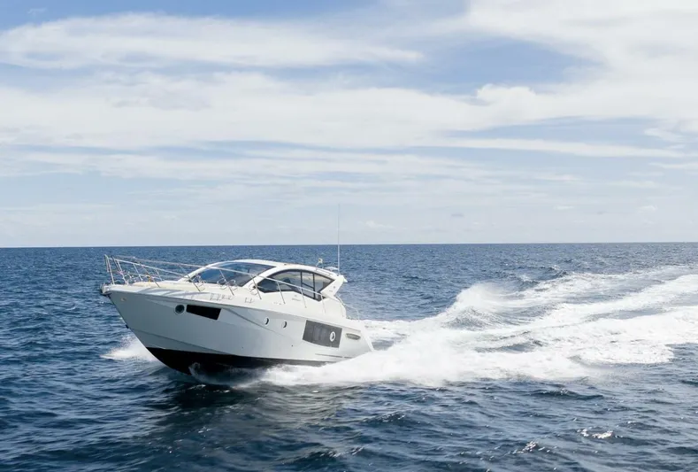 She's Royal Yacht Photos Pics 2014 Cranchi Ht 44 - Image 14