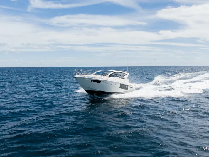 She's Royal Yacht Photos Pics 2014 Cranchi Ht 44 - Image 13