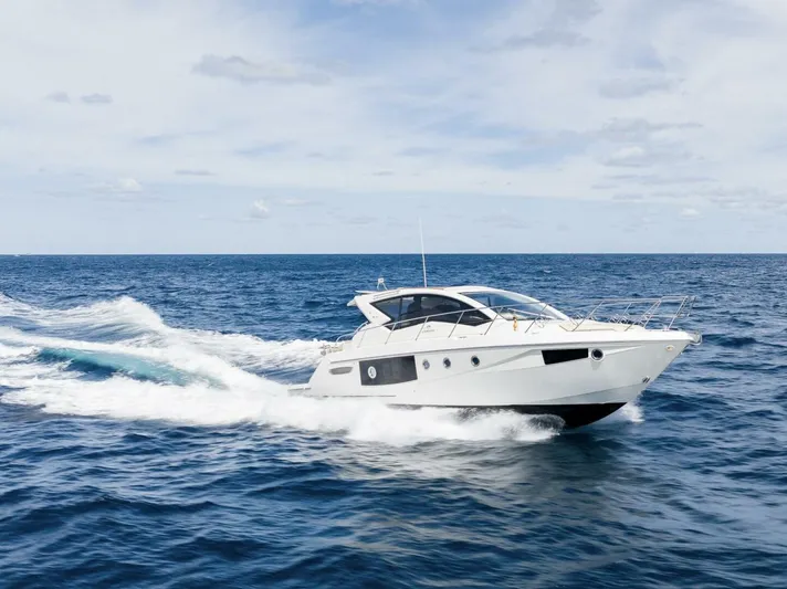 She's Royal Yacht Photos Pics 2014 Cranchi Ht 44 - Image 7