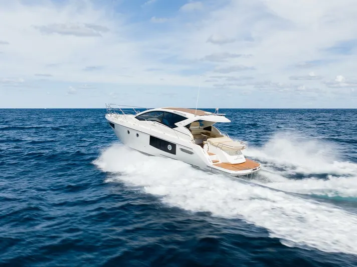 She's Royal Yacht Photos Pics 2014 Cranchi Ht 44 - Image 9