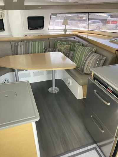 Breathing Room Yacht Photos Pics 