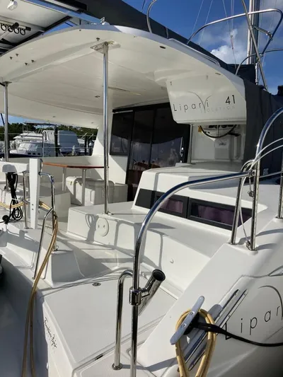 Breathing Room Yacht Photos Pics 