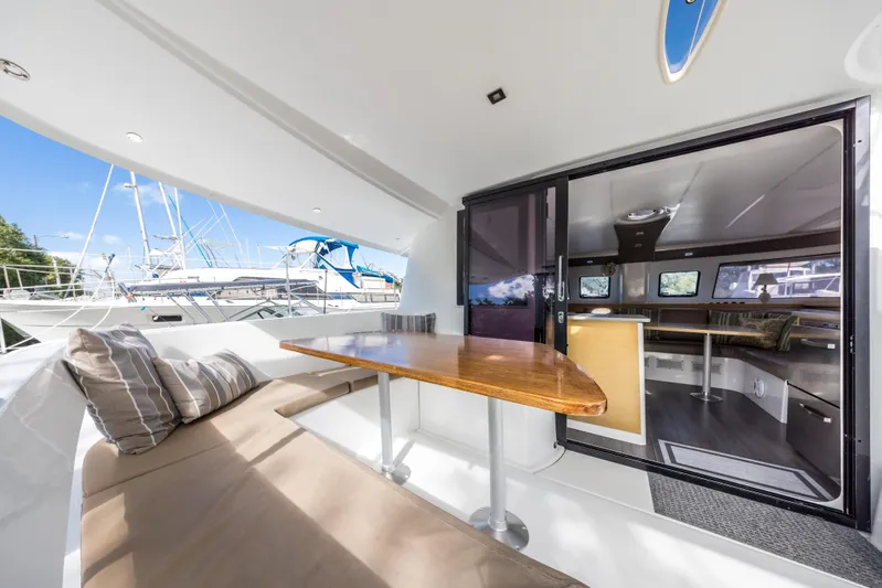 Breathing Room Yacht Photos Pics 