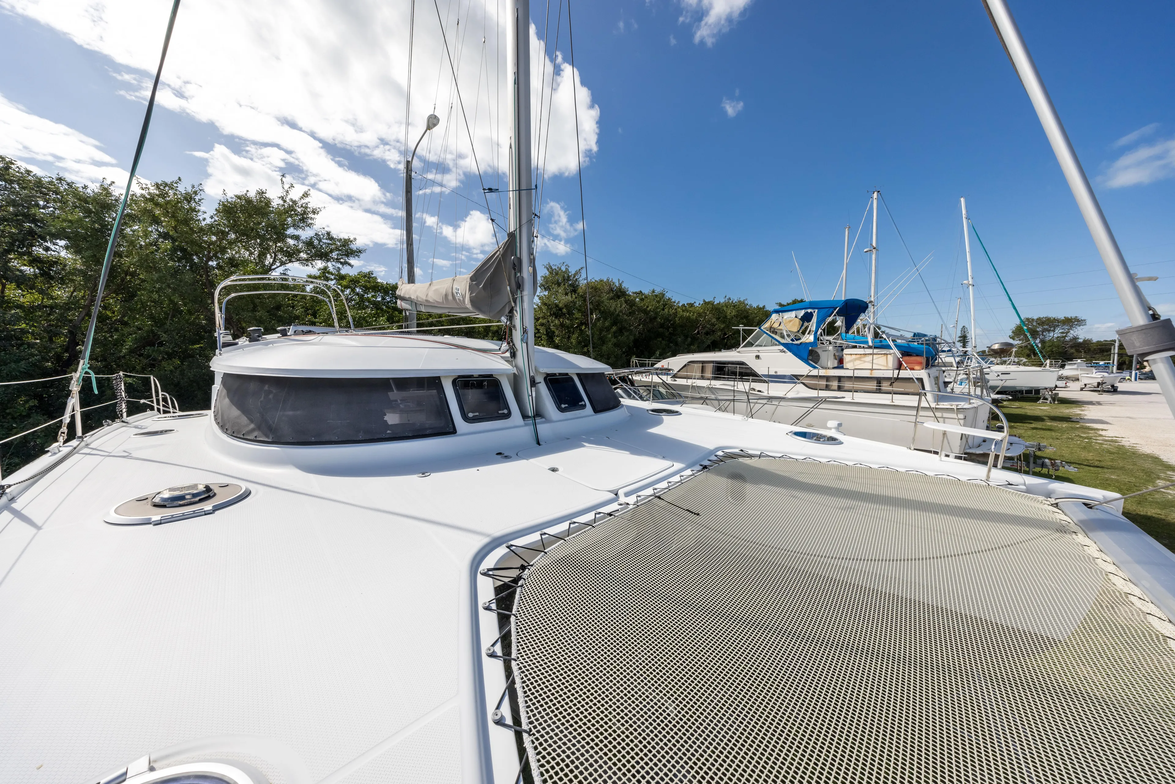 Breathing Room Yacht Photos Pics 