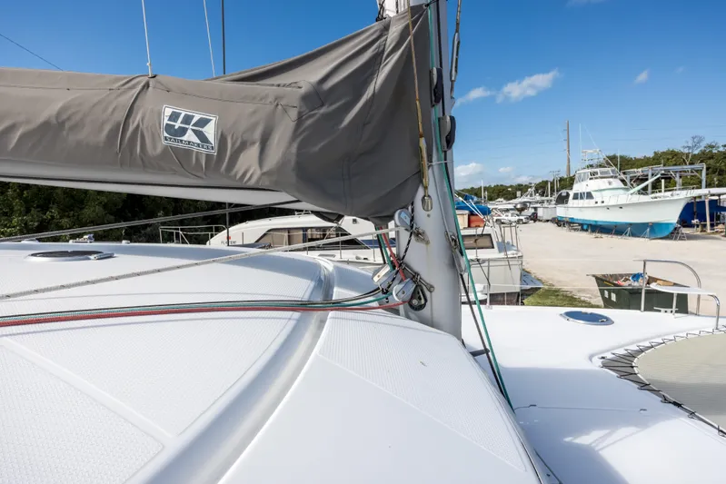 Breathing Room Yacht Photos Pics 