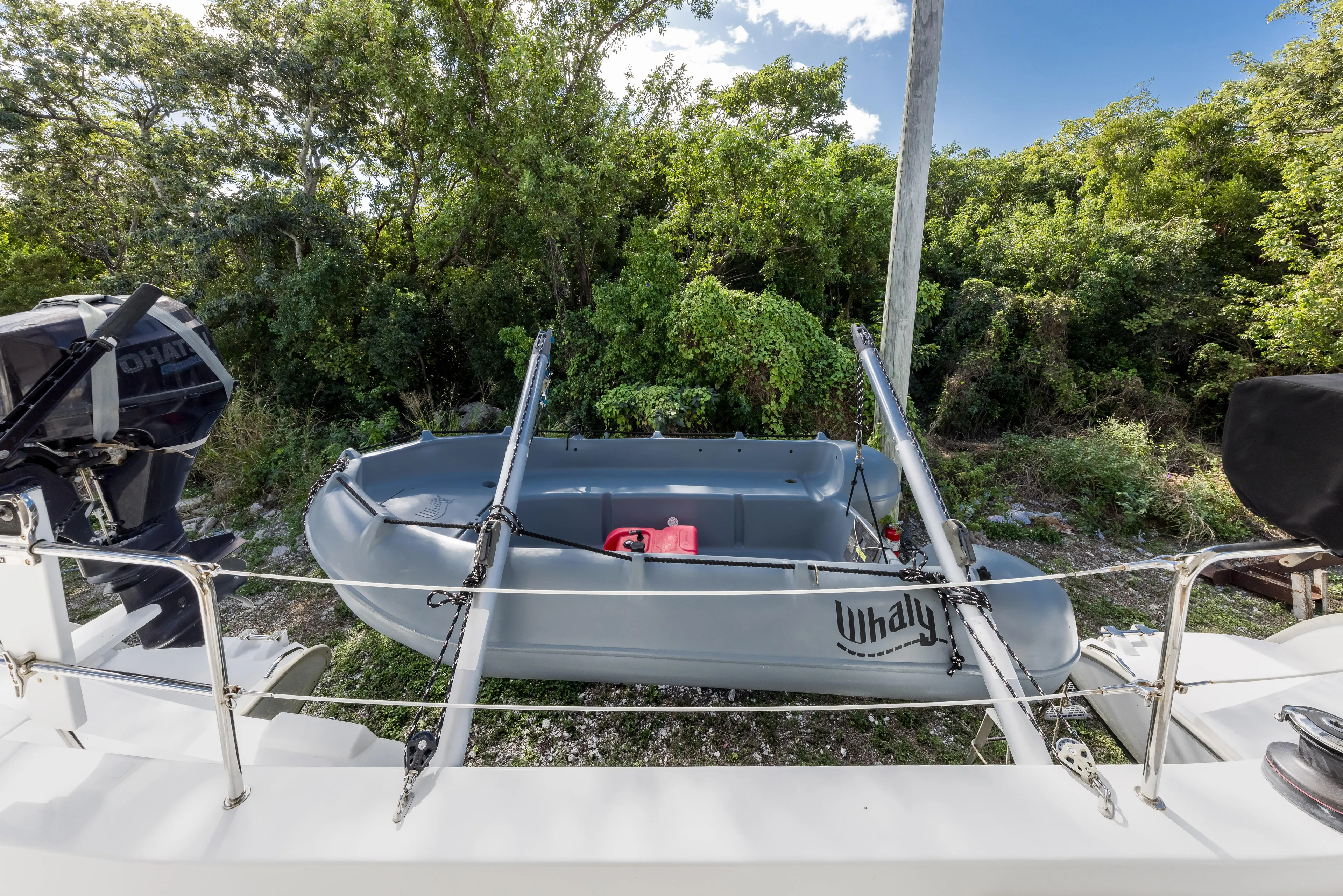 Breathing Room Yacht Photos Pics 