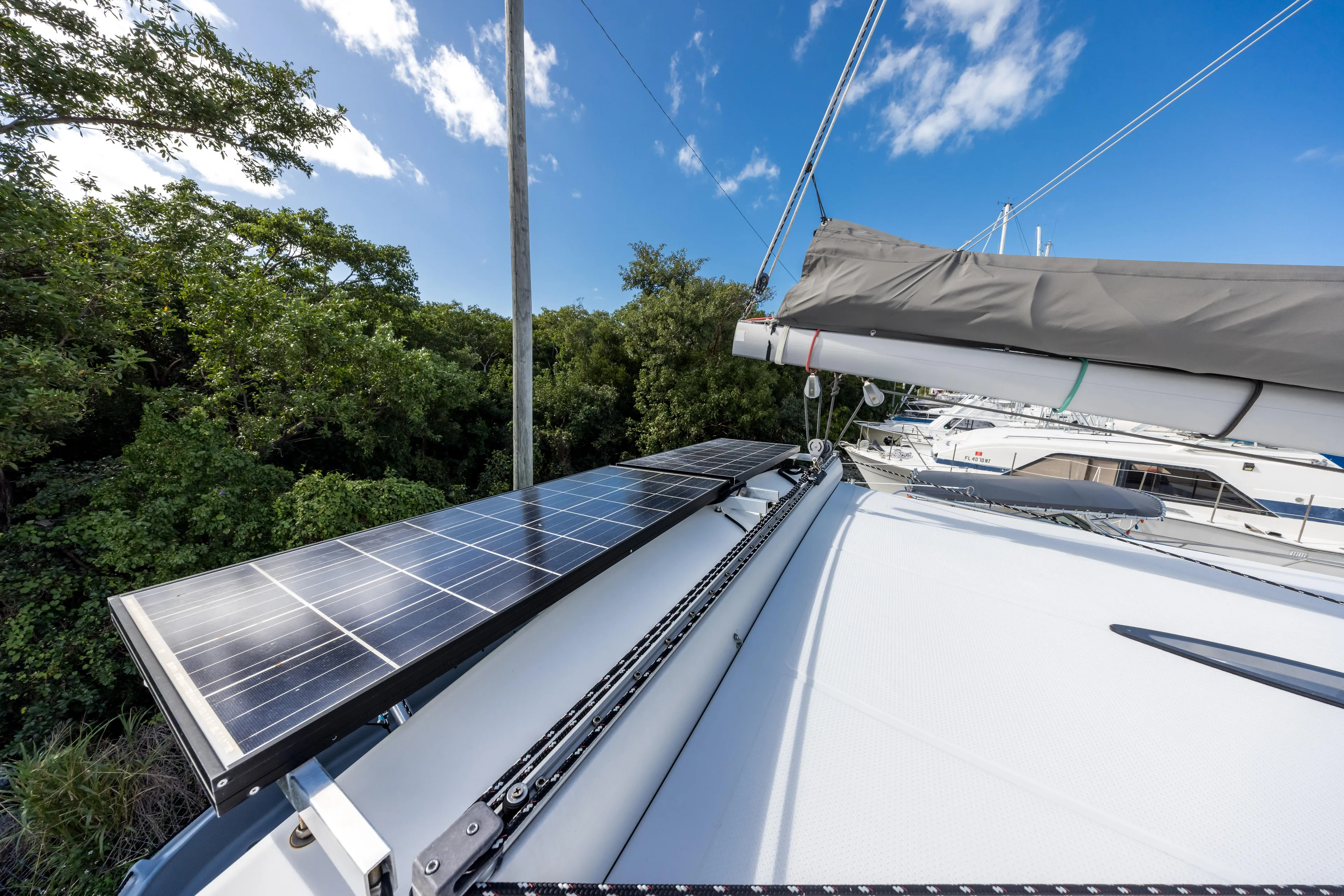 Breathing Room Yacht Photos Pics 