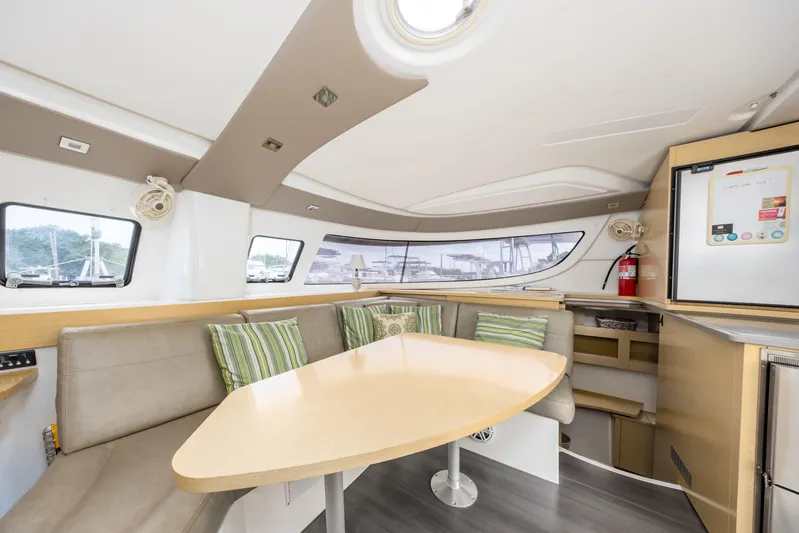 Breathing Room Yacht Photos Pics 