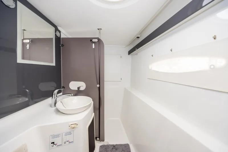 Breathing Room Yacht Photos Pics 