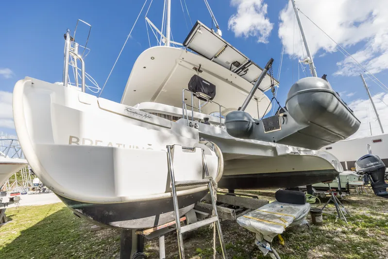 Breathing Room Yacht Photos Pics 