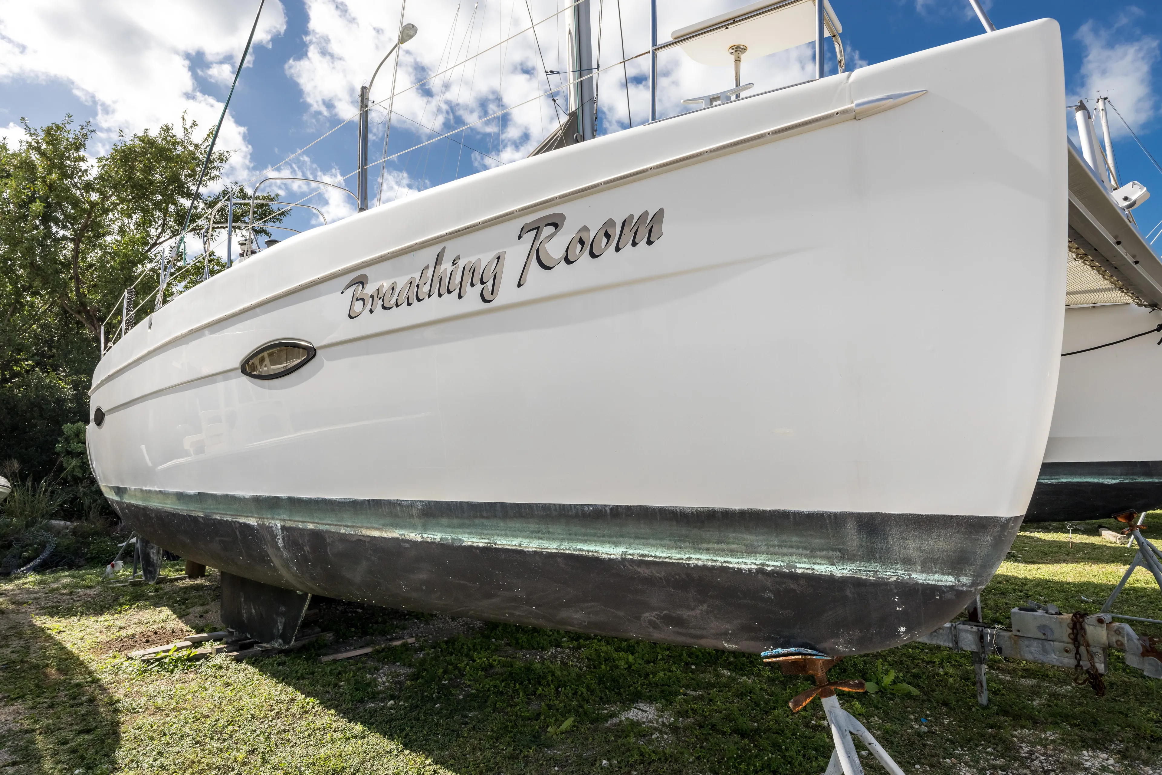 Breathing Room Yacht Photos Pics 