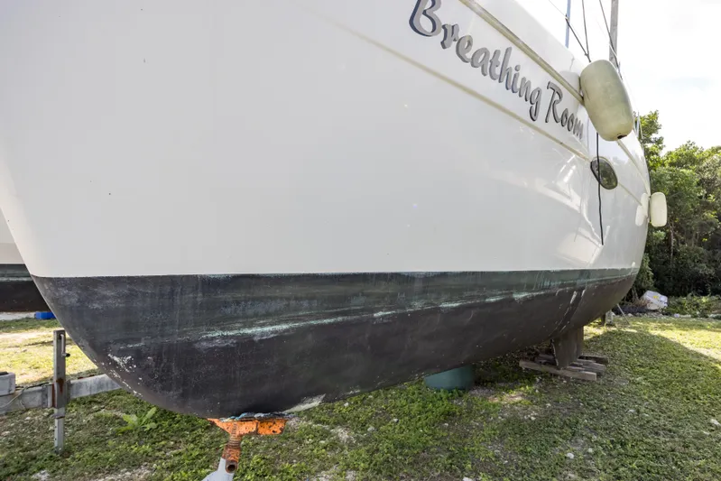 Breathing Room Yacht Photos Pics 