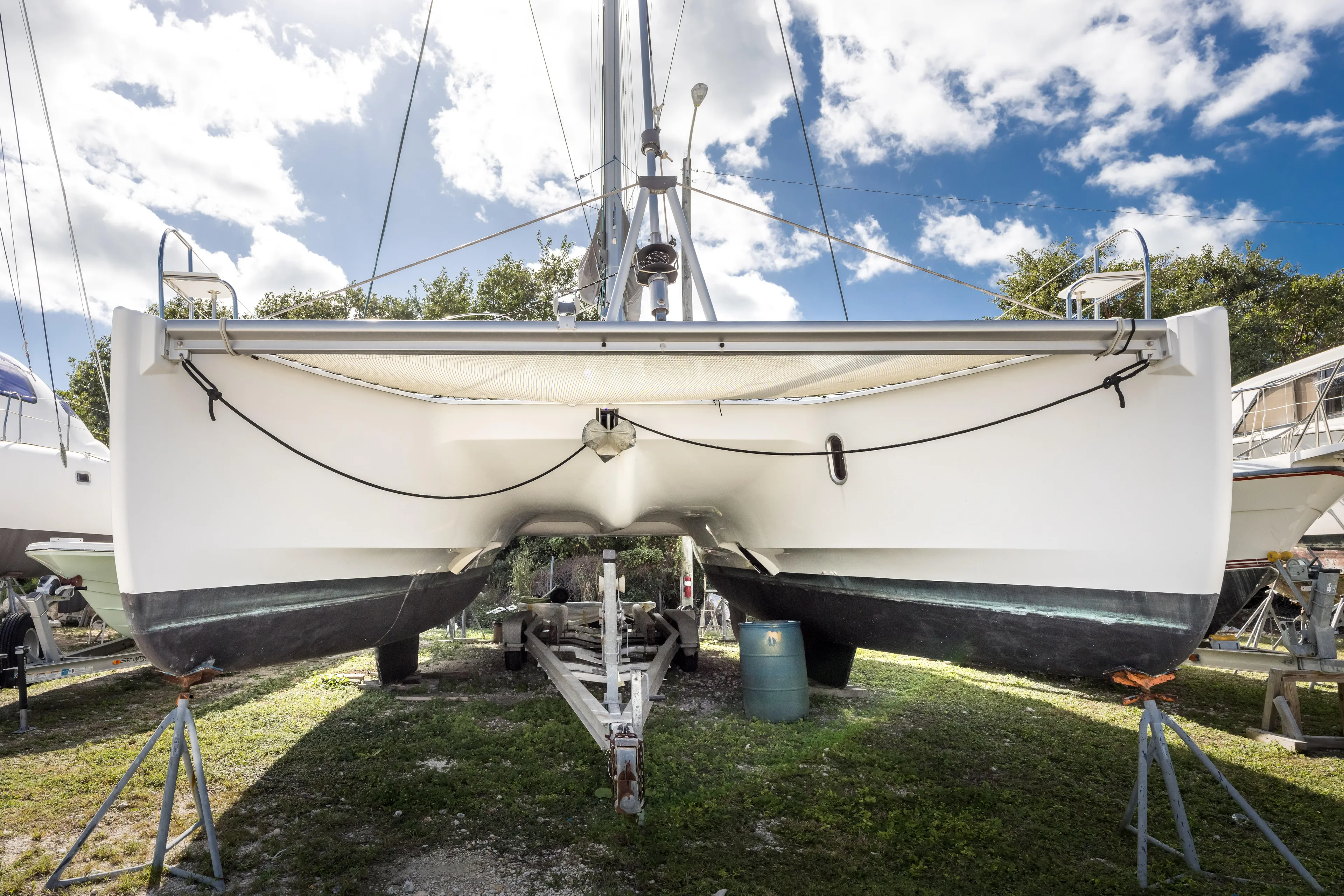 Breathing Room Yacht Photos Pics 