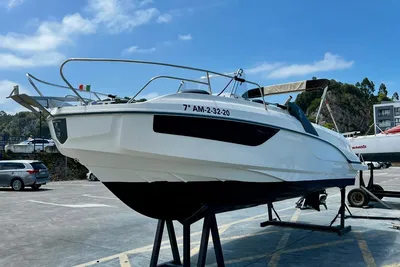 2017 Beneteau Flyer 7.7 Sundeck