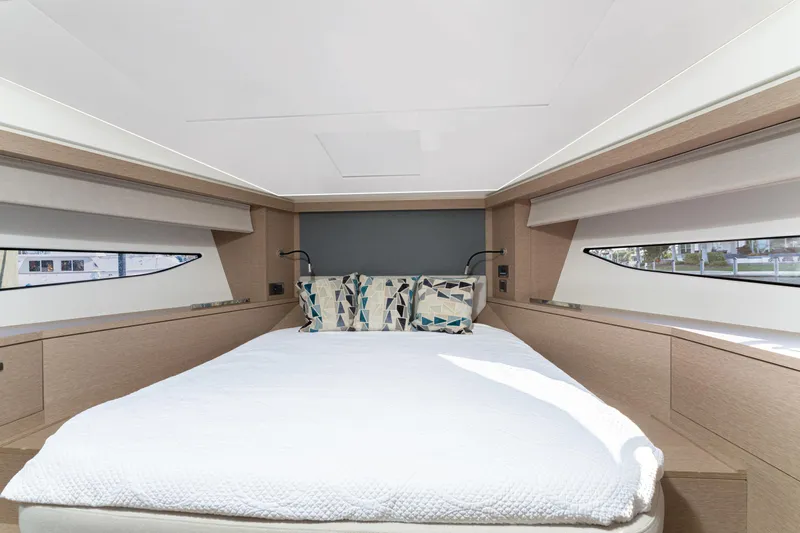 Next Waypoint Yacht Photos Pics VIP Stateroom