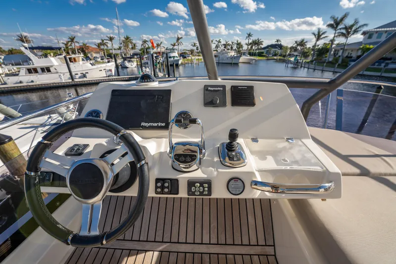 Next Waypoint Yacht Photos Pics Flybridge Helm with Joystick Control