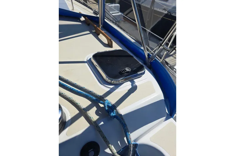 Sail Fourth Yacht Photos Pics Deck of 2001 Tartan 3700 sailboat with ropes and hatch.