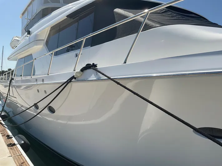  Yacht Photos Pics STARBOARD SIDE