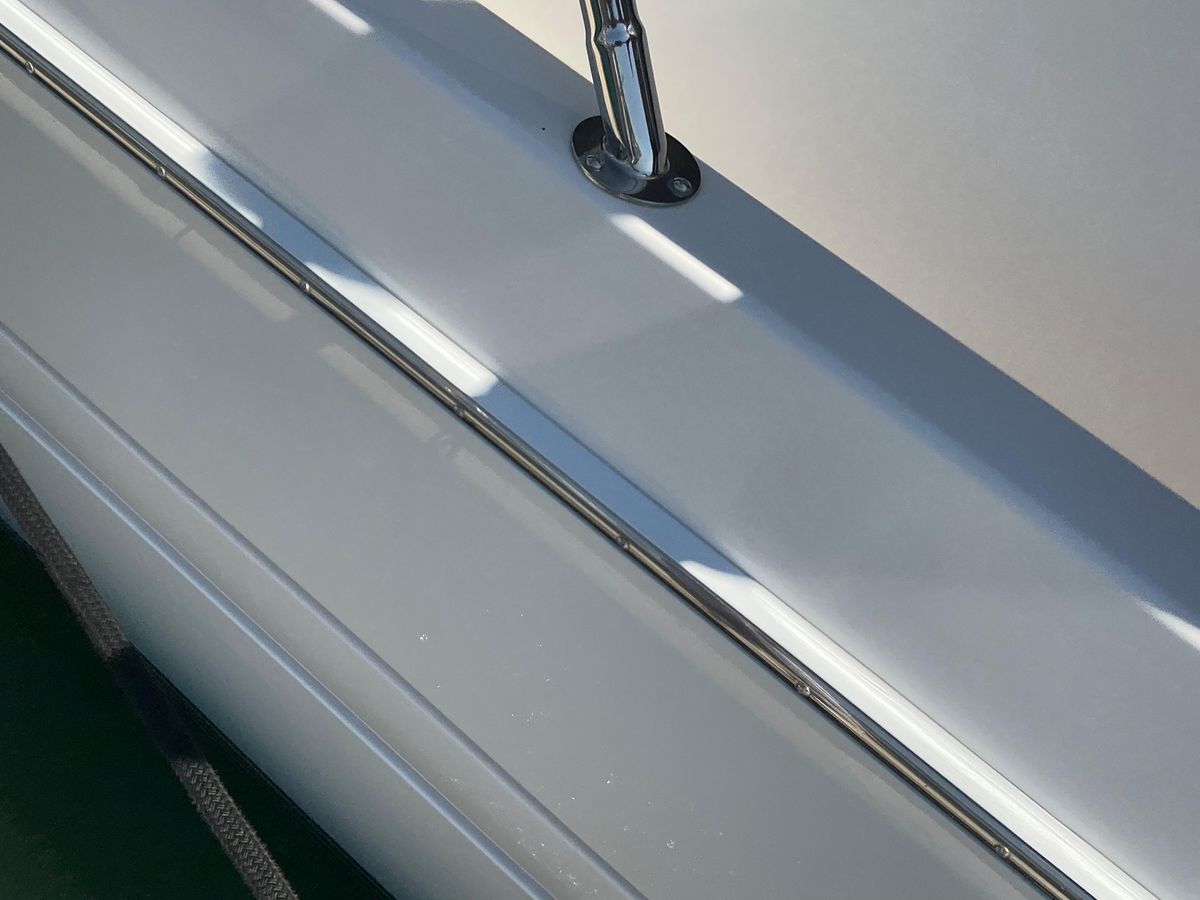 2002 West Bay 68 