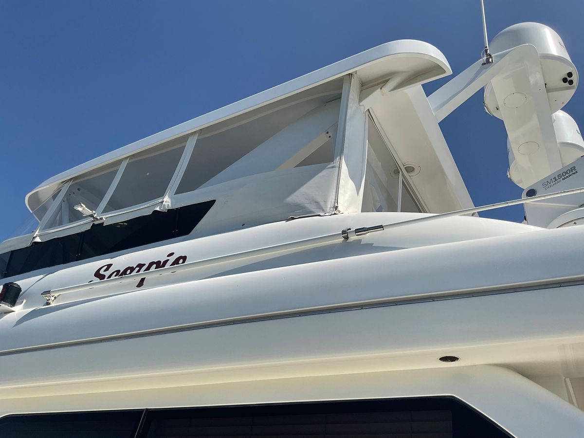 2002 West Bay 68 