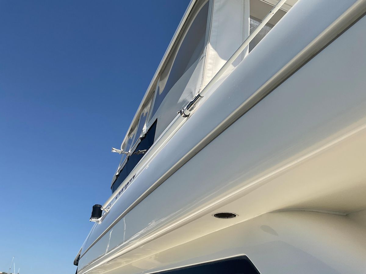 2002 West Bay 68 