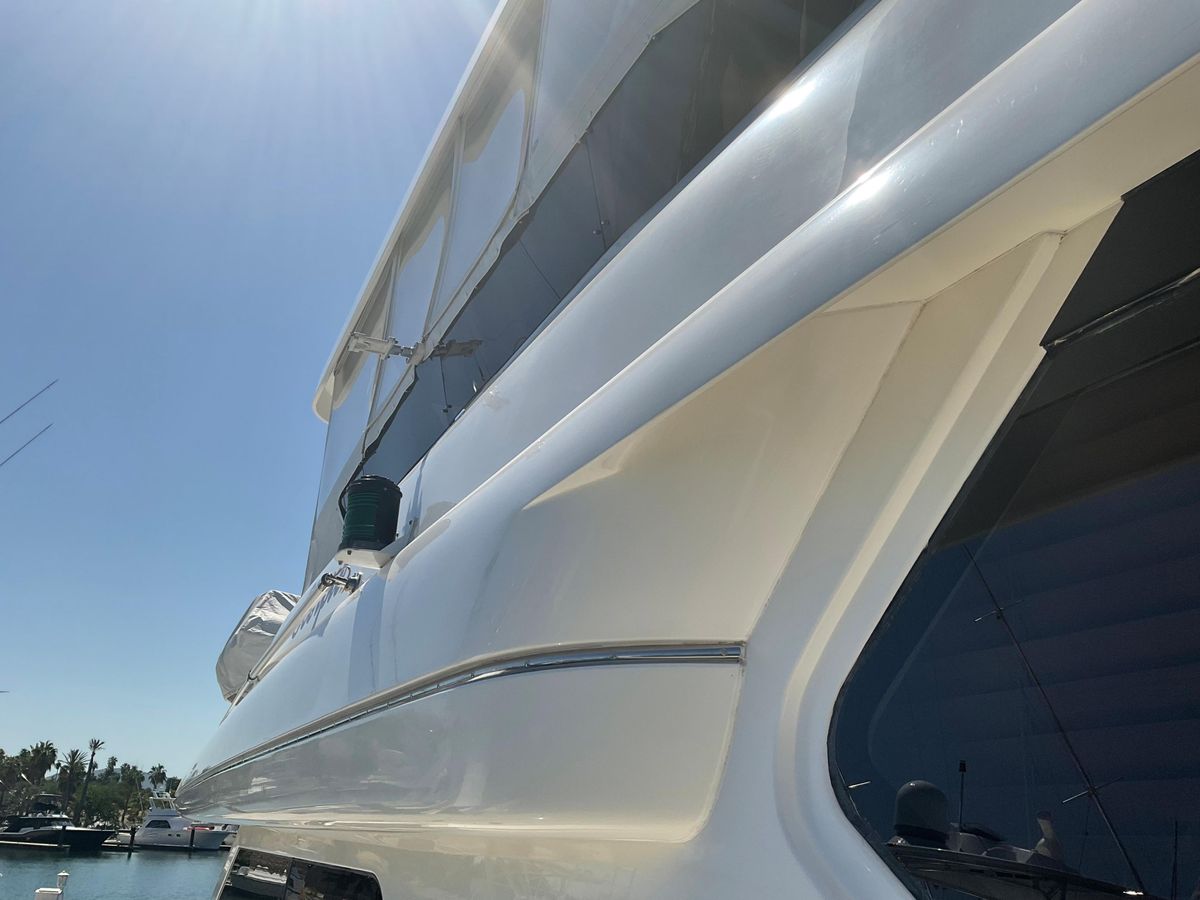 2002 West Bay 68 