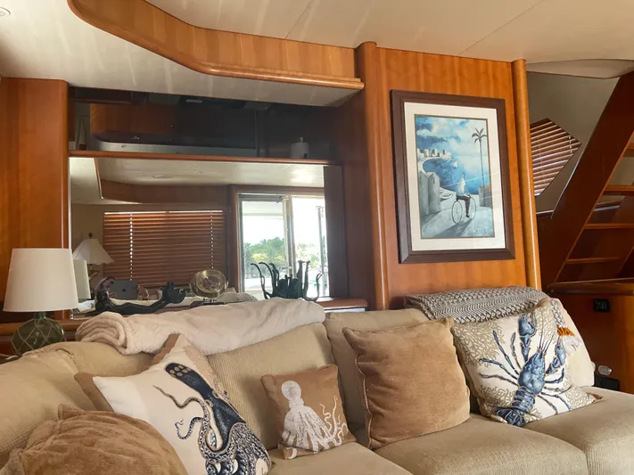  Yacht Photos Pics SALON DETAIL