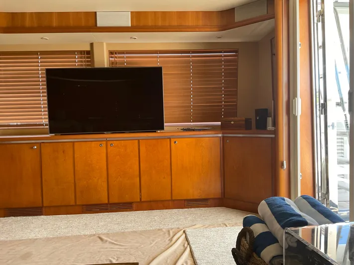  Yacht Photos Pics TV AND NEW CABINETRY AND STORAGE