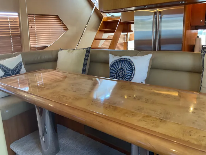  Yacht Photos Pics PILOTHOUSE SETEE