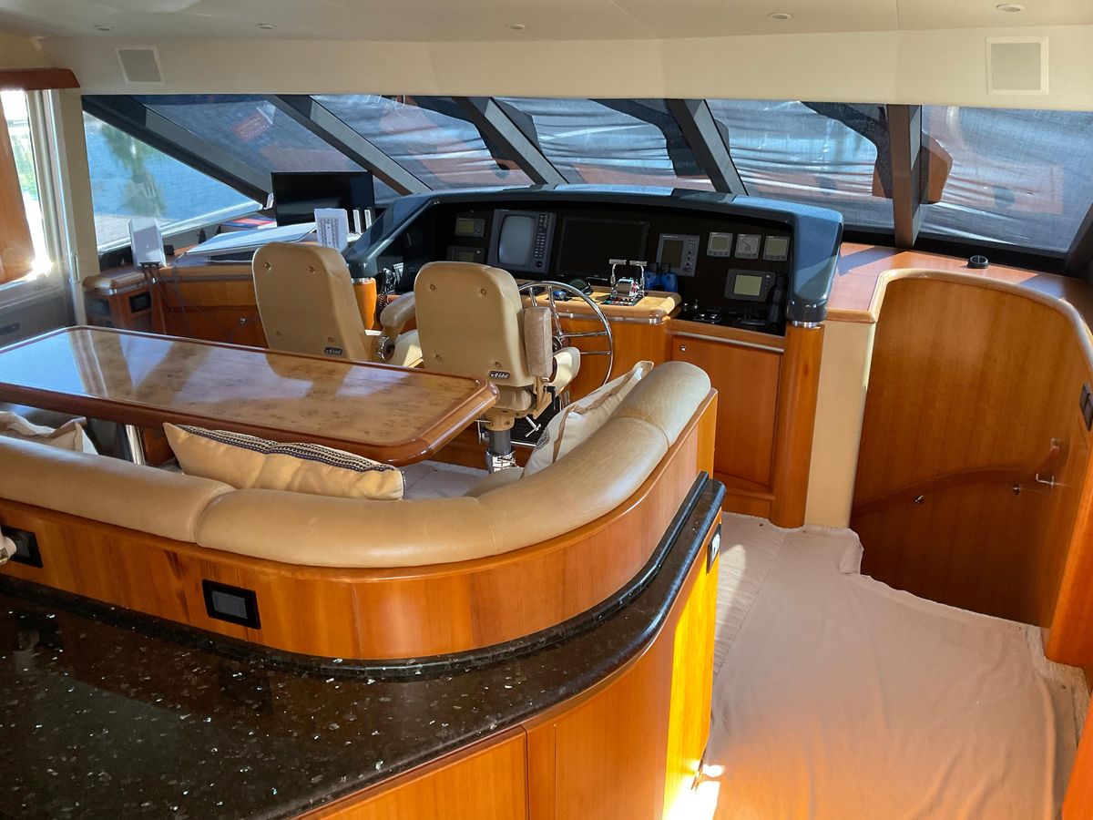 2002 West Bay 68 