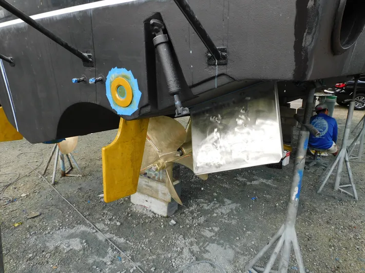 Mad Hatter Yacht Photos Pics 