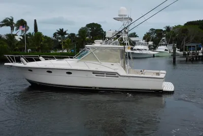 1997 Tiara Yachts Open