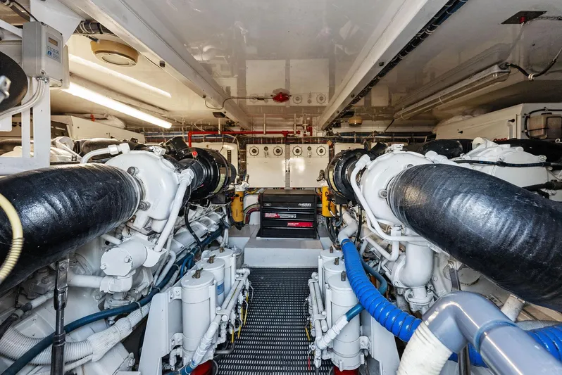 Chupacabra Yacht Photos Pics 