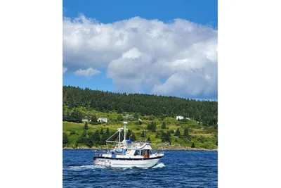 DeFever 40 Passage Maker Trawler Yacht