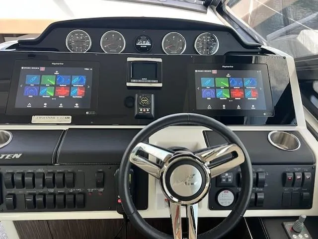 Valkyrie Yacht Photos Pics Raymarine Electronics