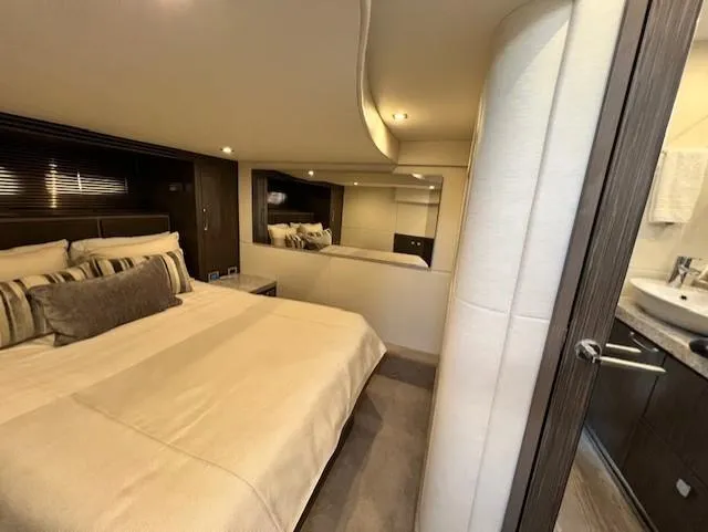 Valkyrie Yacht Photos Pics Stateroom