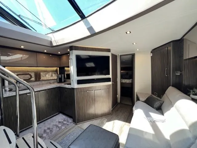 Valkyrie Yacht Photos Pics Solarium