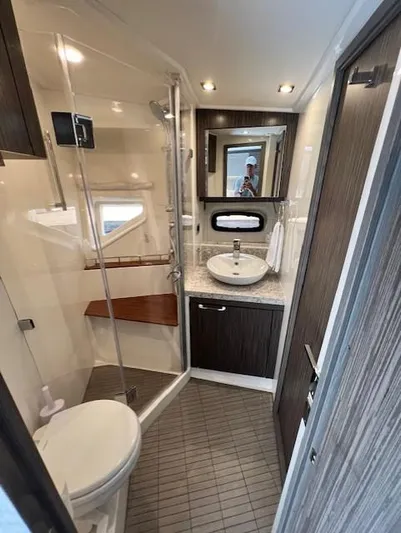 Valkyrie Yacht Photos Pics Head w Shower