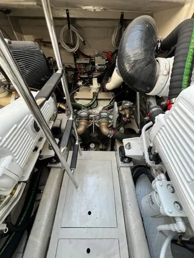 Valkyrie Yacht Photos Pics Engine Compartment