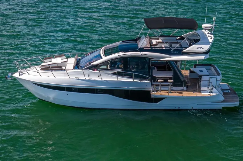 Clr Yacht Photos Pics 2020-Galeon-470-sky