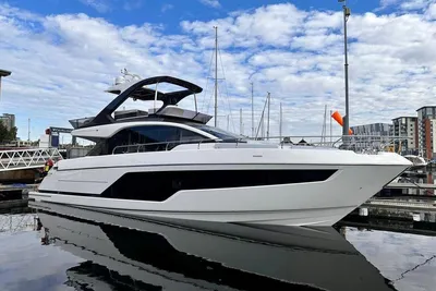 2024 Fairline Squadron 58
