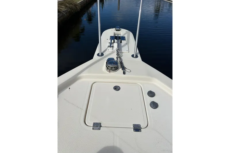 Eagle Yacht Photos Pics Bow of 2008 Mainship Pilot 34 boat with anchor and chain on deck.