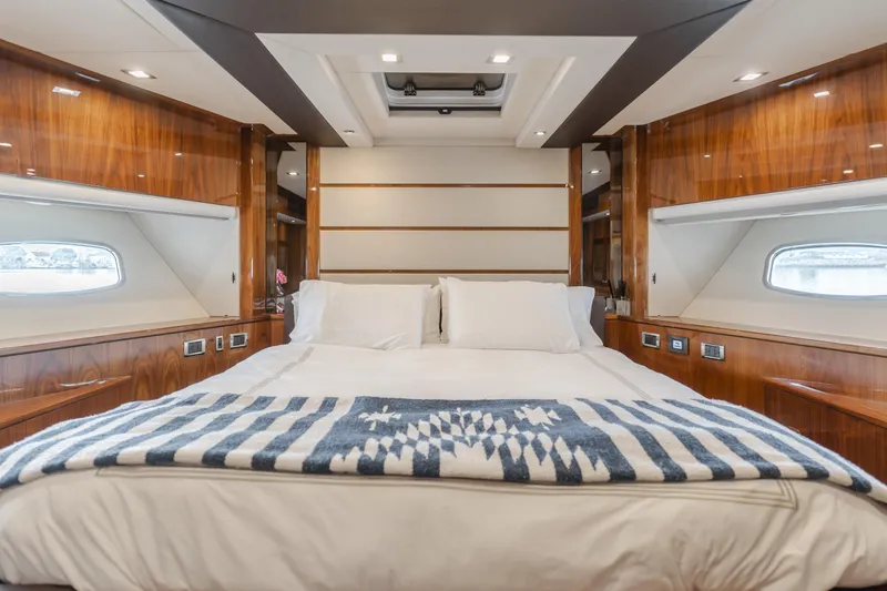 Indecent Proposal 4 Yacht Photos Pics 