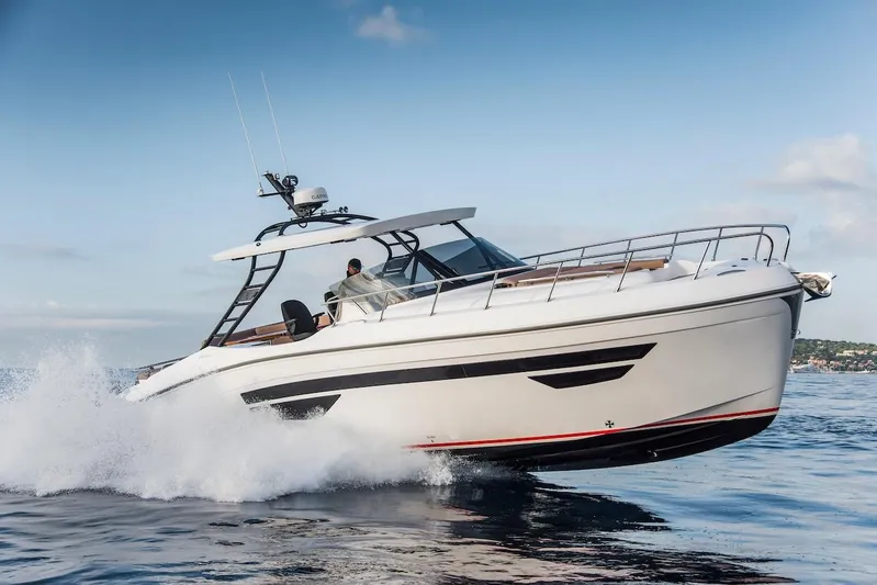 Build To Order Yacht Photos Pics 2024 Oryx 379 boat cruising on open water.