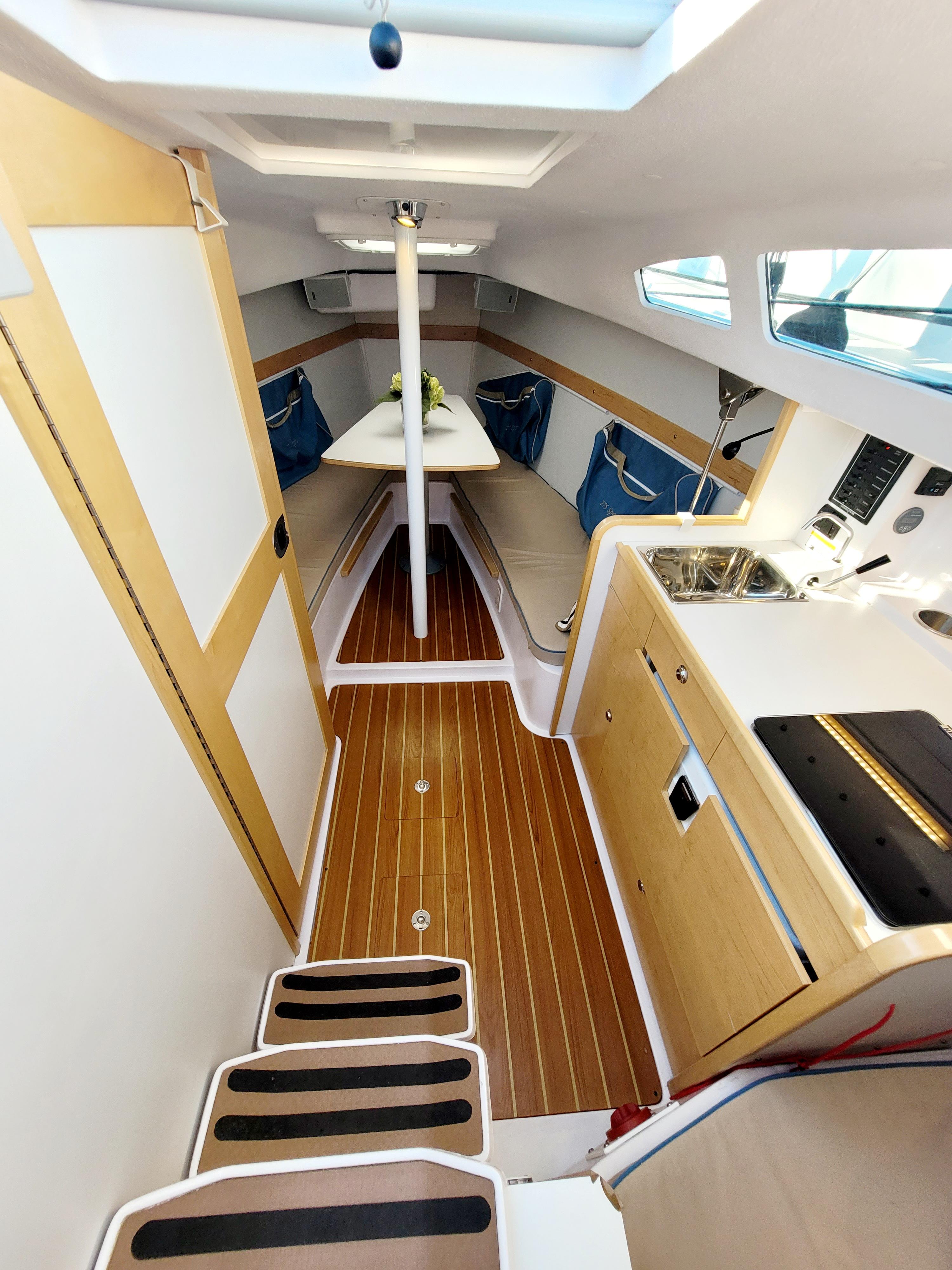 2022 Catalina 275 Sport Cruiser for sale YachtWorld
