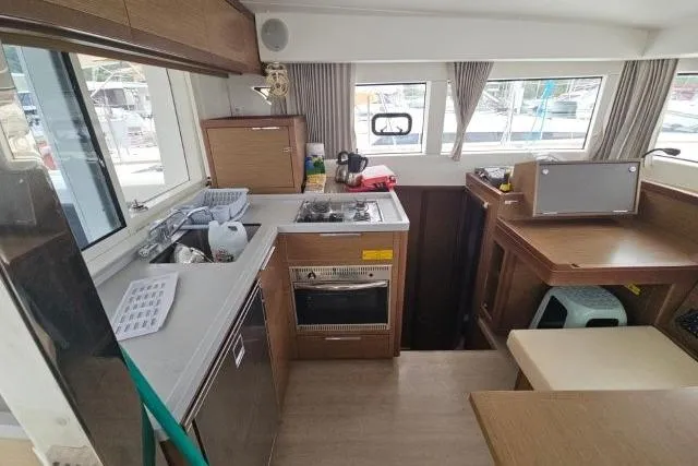 Jorat Bo La Yacht Photos Pics Lagoon 40