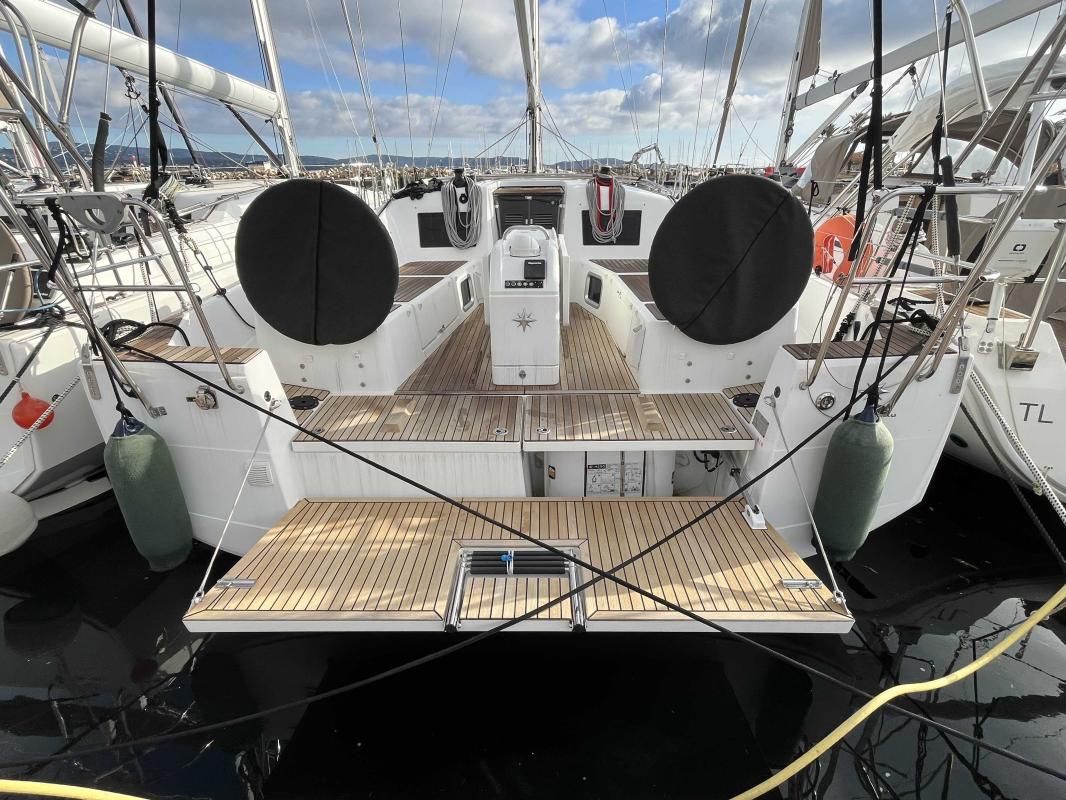 2022 Jeanneau Sun Odyssey 410