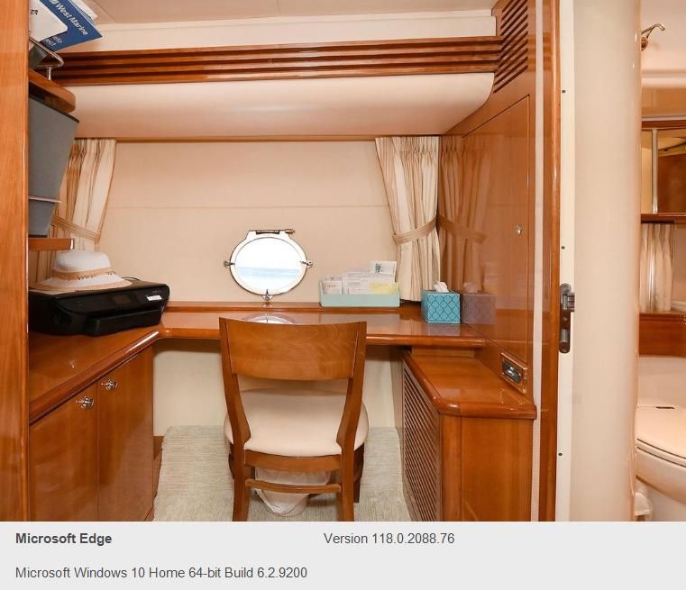 2005 Azimut 70 