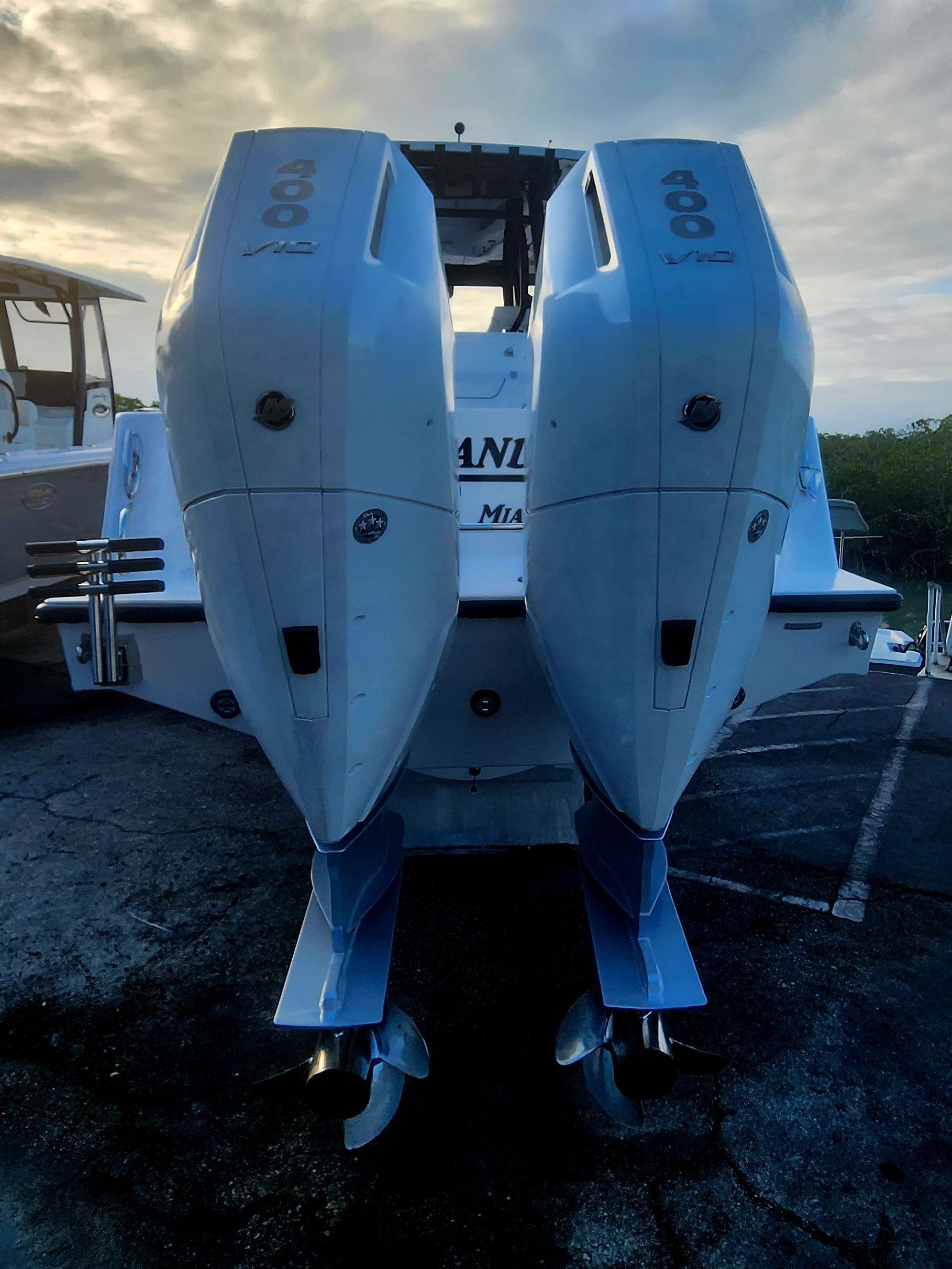 2025 REEF RUNNER 340 - Image 5