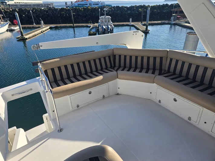 Third Wish Yacht Photos Pics Seating area on 2005 Navigator 44C yacht in harbor.